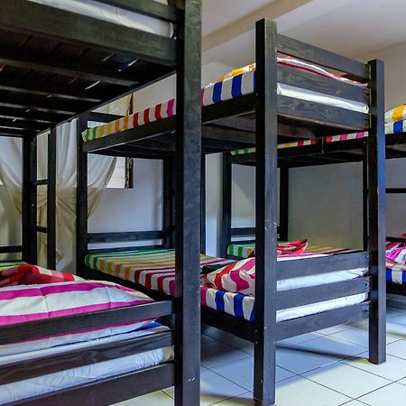 Ayo Homtel Hostel มักตัน ภายนอก รูปภาพ